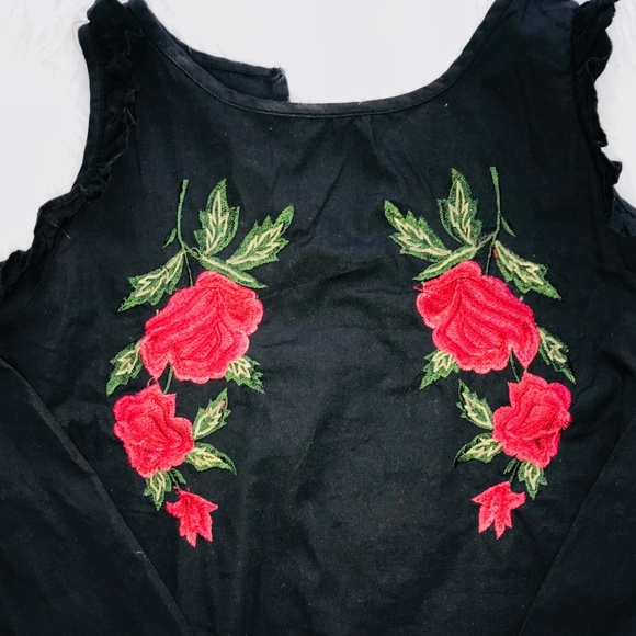 Embroidered Cold Shoulder Black Top Size small - Picture 3 of 8
